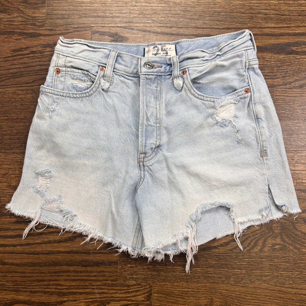 We The Free Free People Distressed Denim Shorts Womes 25 Light Wash High Rise